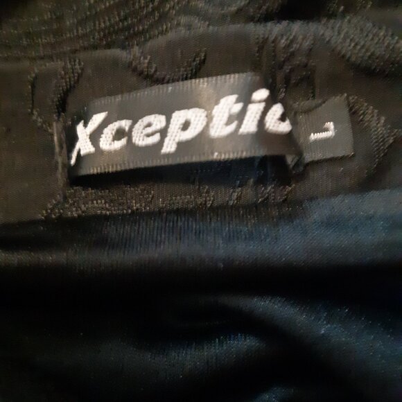 Slinky Black Jaquard Midi Skirt, elastic waist SiZE L - Picture 3 of 14